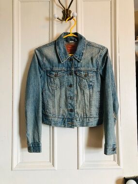 Levi’s denim trucker jacket